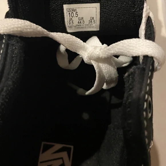 Van’s Men Seldan Skate Sneakers - Picture 4 of 5